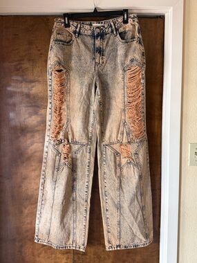 Women’s Distressed Acid Wash Beige Jeans 11 NWT
